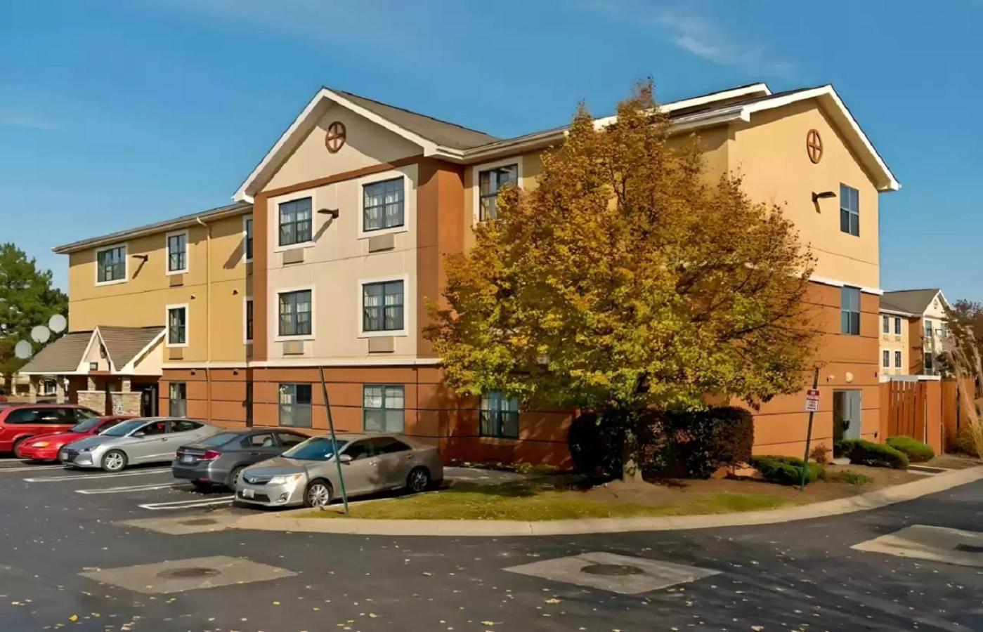 Suburban Studios Auburn Hills - Detroit Exterior foto